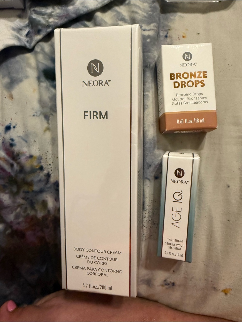 Neora Firm Body Contour Cream with Bronze Drops — White & Bronze